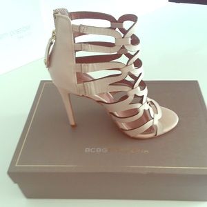 BCBGMAXAZRIA Vicenza Sexy